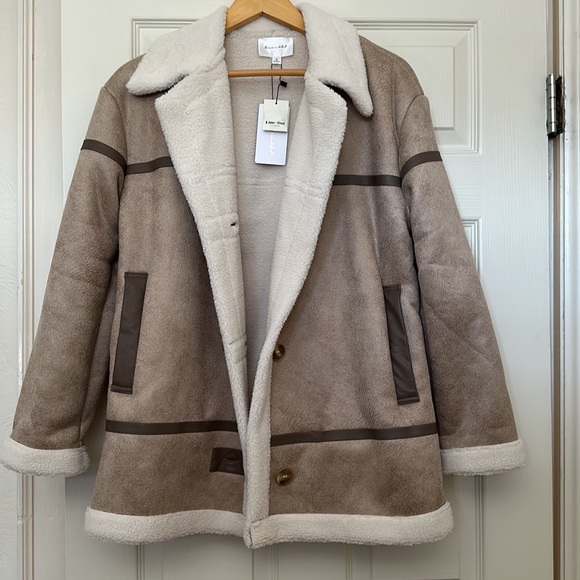 NWT Kinsley Faux Shearling Coat - Picture 7 of 10